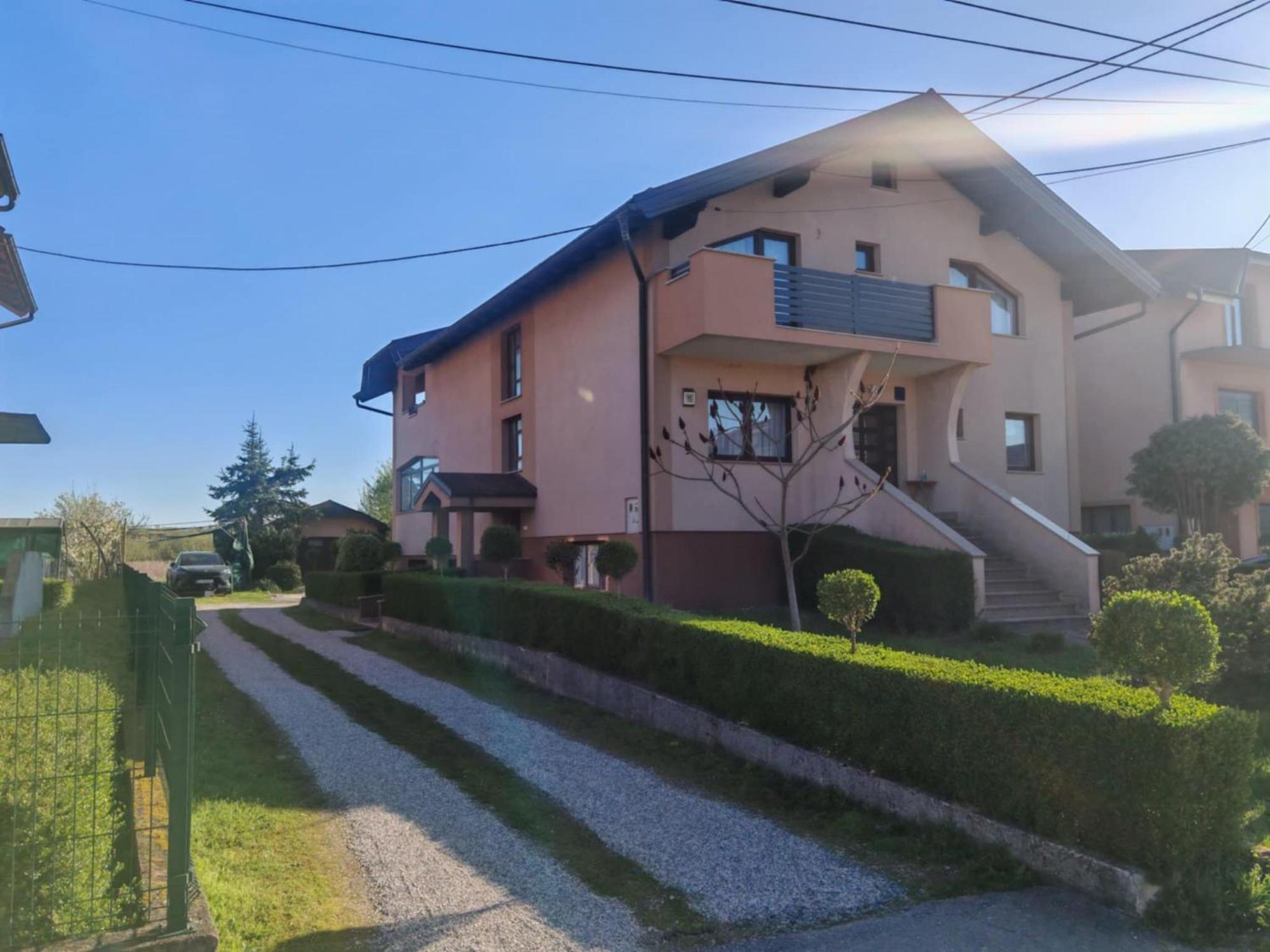 Apartman Kristian Zagreb Airport Велика-Горица Экстерьер фото